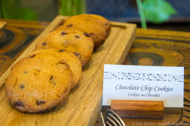 Bora Bora with Kids - Chocolate chip cookies for breakfast at the Four Seasons Bora Bora!