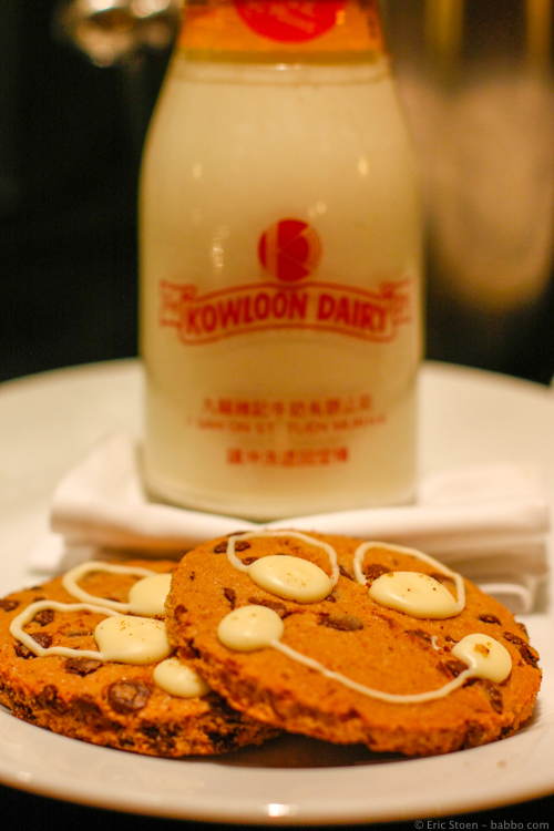 Hong Kong with Kids - Evening milk and cookies