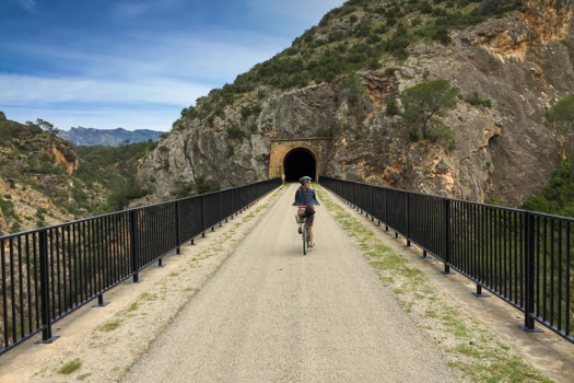 Spain with Kids - Between two tunnels on the Terres de l'Ebre Greenway