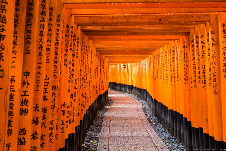 Places to see in Japan - The Torii Gates at the Fushimi Inari Shrine