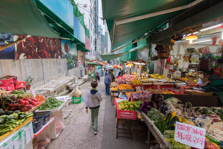 48 hours in Hong Kong: Walking through the fruit markets.