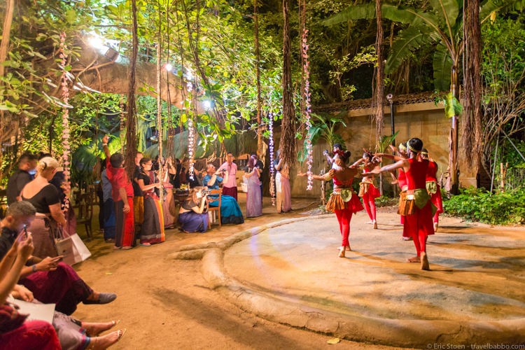 Places to go in Sri Lanka: A Sri Lankan dance at Nuga Gama (Cinnamon Grand Hotel)