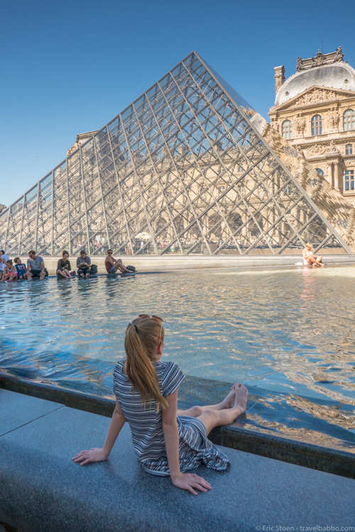 Around the world with kids - Cooling off at the Louvre