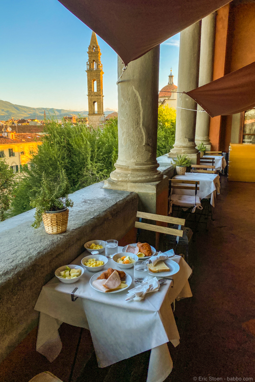 A week in Florence - Breakfast on the loggia of Hotel Palazzo Guadagni