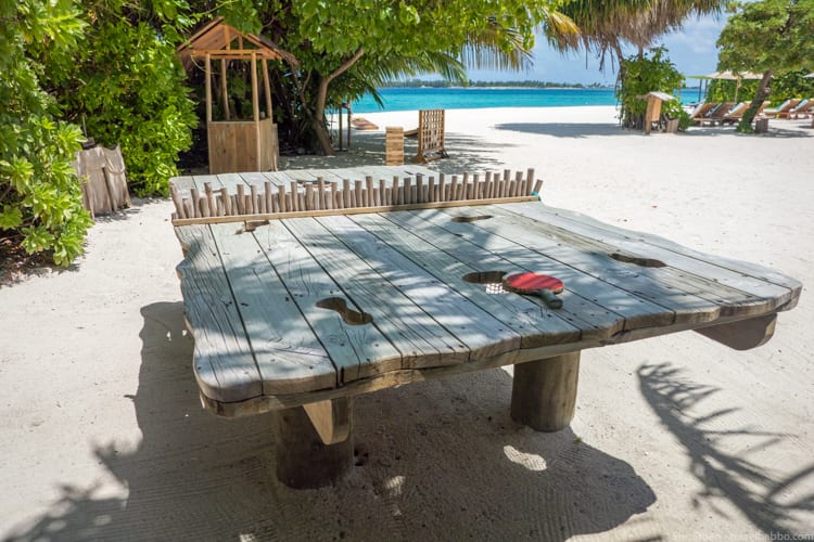 Six Senses Laamu - Ping pong (on a very interesting table) by the pool