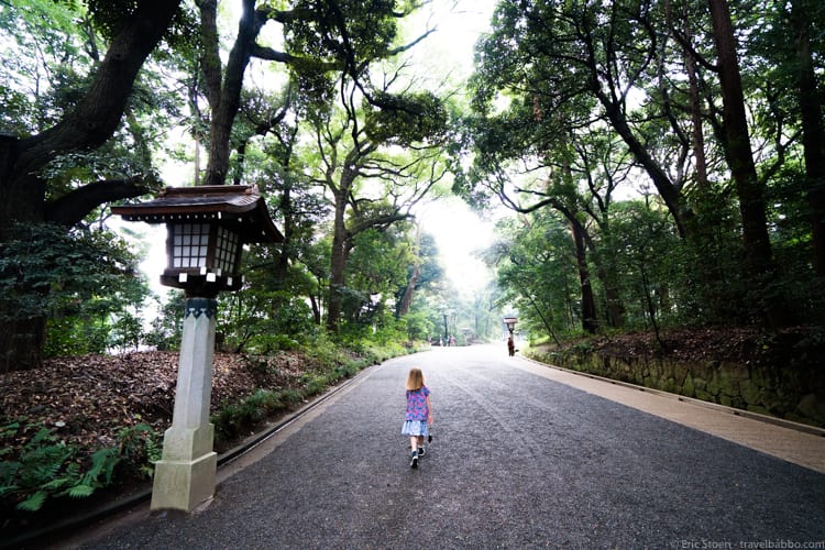 Tokyo with Kids - Walking through the forest near Meiji Shrine