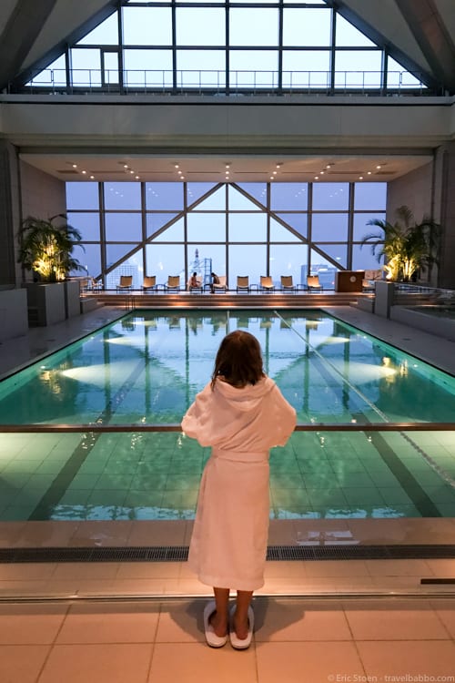 Tokyo with Kids - The pool at the Park Hyatt Tokyo