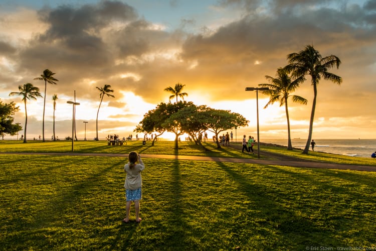 Affordable Hawaii: Gorgeous late afternoon light at Magic Island