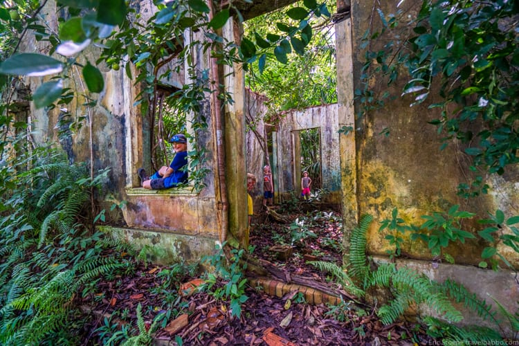 Amazon Rain Forest with Kids - An abandoned building in Airão Velho