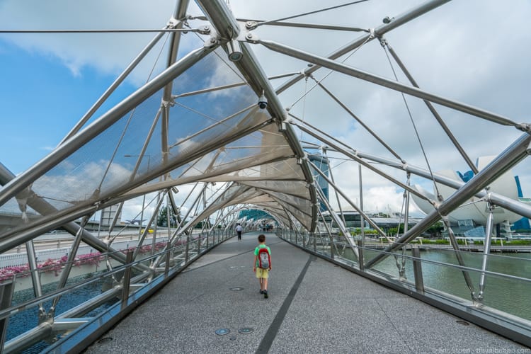 Singapore with kids - Heading across the Helix Bridge to Gardens by the Bay