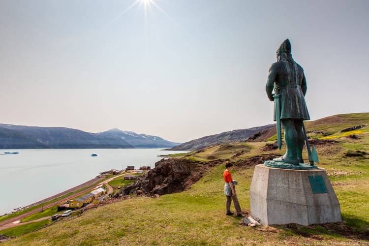 Greenland with kids - A statue of Leif Eriksson above Qassiarsuk