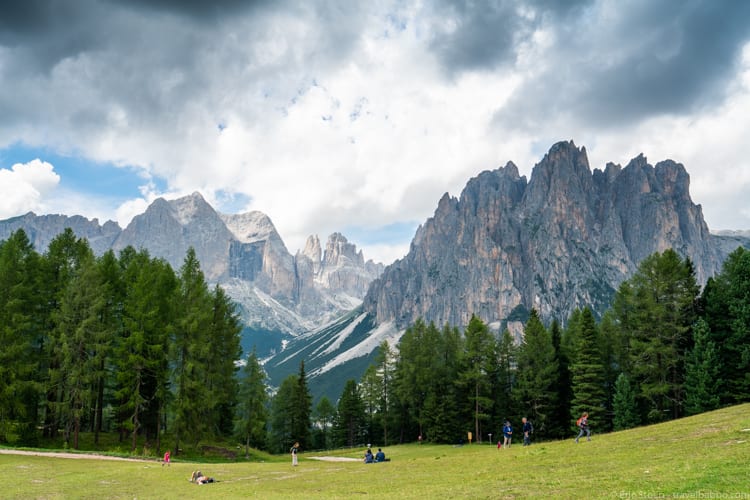 Val di Fassa - Sitting on blankets and staring at the mountains! 
