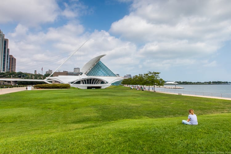 Milwaukee with kids - On the hill between the Milwaukee Art Museum (pictured) and Discovery World