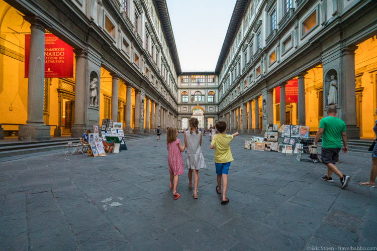 Things to do in Florence with kids - The Uffizi in the evening