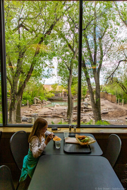 Salt Lake City Restaurants - Burgers and Mac & Cheese for lunch at Hogle Zoo