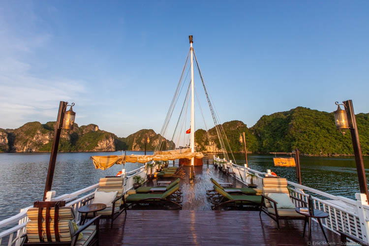 Asian countries - Vietnam - Evening on Ha Long Bay