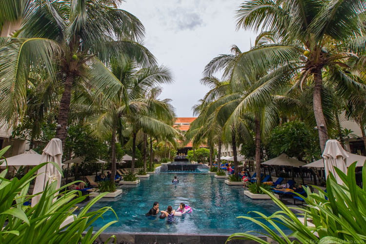 Asia with kids - Vietnam - The pool at the Almanity Hoi An