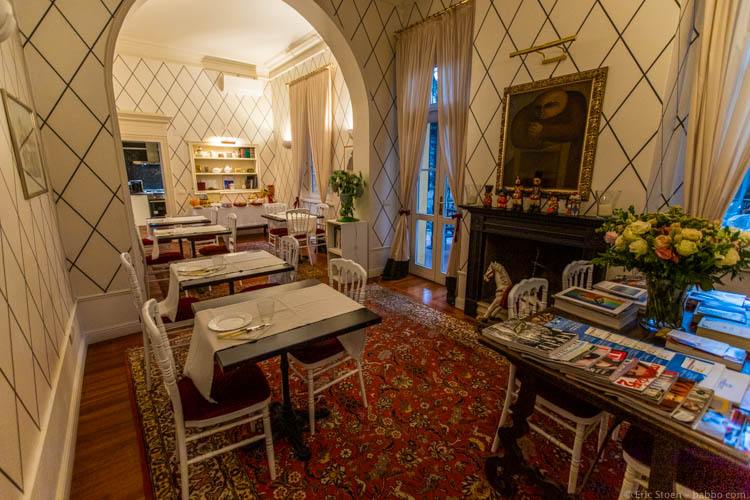 Ravenna - The breakfast room at Chez Papa