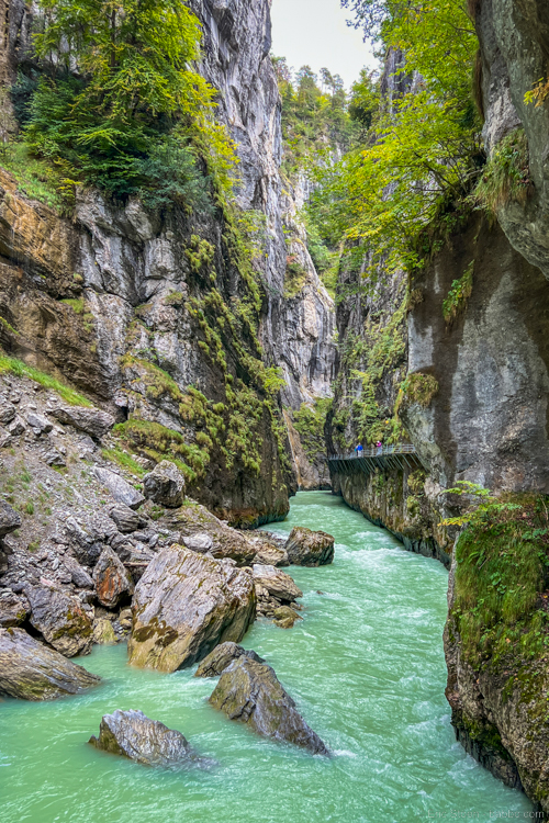 Hiking in Switzerland: Seriously stunning all the way through the Aare gorge