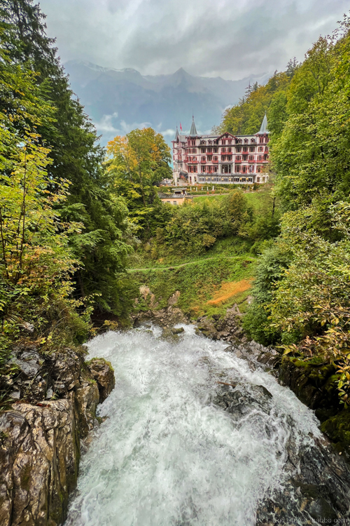 Swiss e-biking: Giessbach Falls and Grandhotel Giessbach