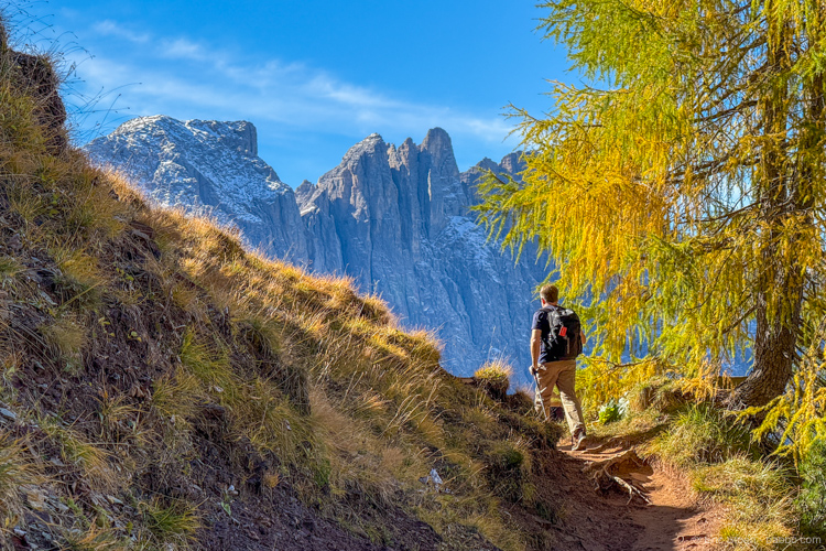 Dolomites hiking: How is this real?